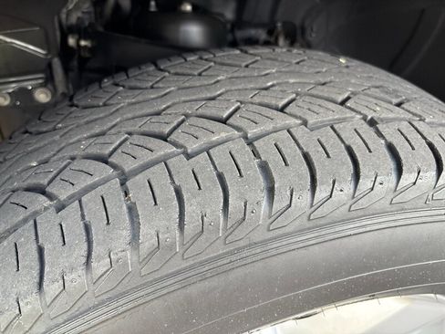 Used 2014 RAM 1500 Express AWD/4WD image 22