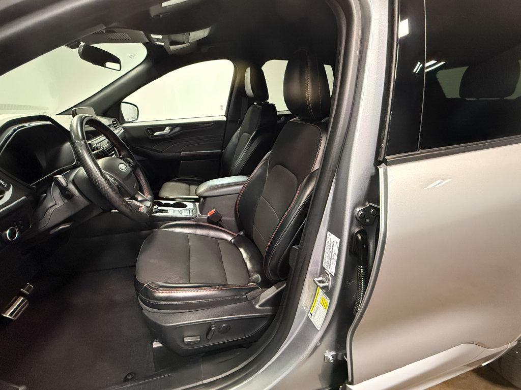 Used 2024 Ford Escape ST-Line AWD/4WD image 12