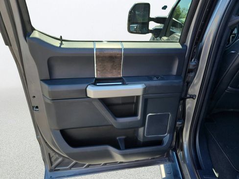Used 2022 Ford F250 Lariat AWD/4WD image 25