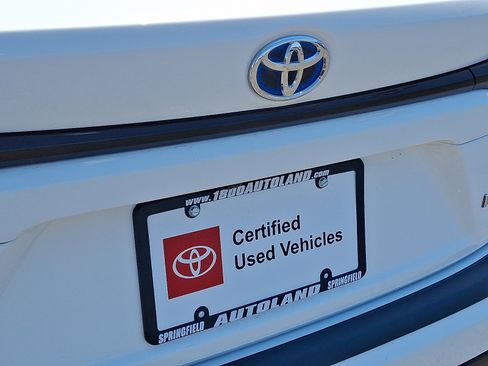 Used 2023 Toyota Corolla LE w/ Carpet Mat Package (TMS) AWD/4WD image 29