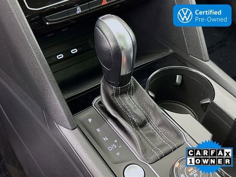 Certified 2022 Volkswagen Atlas SE w/ Panoramic Sunroof Package image 18
