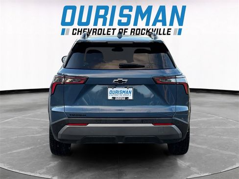 Used 2026 Chevrolet Equinox LT w/ Convenience Package II image 5