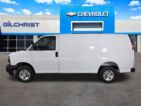 New 2026 Chevrolet Express 2500 w/ Communications Package RWD image 5