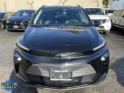 Used 2022 Chevrolet Bolt EUV LT w/ Convenience Package image 86