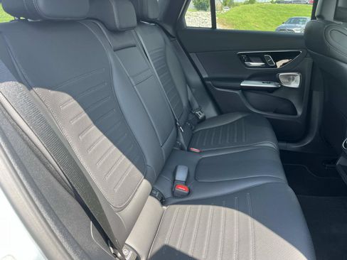 Used 2026 Mercedes-Benz GLC 300 4MATIC image 20