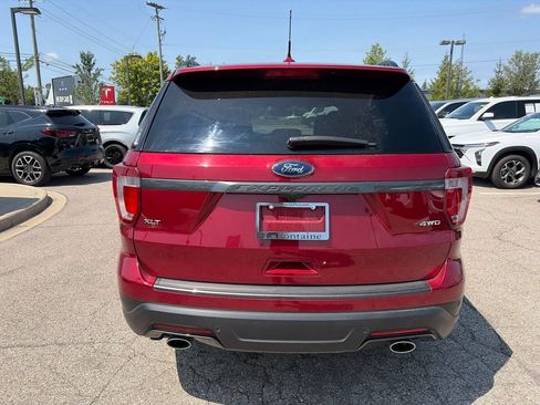 Used 2018 Ford Explorer XLT w/ Equipment Group 202A AWD/4WD image 6