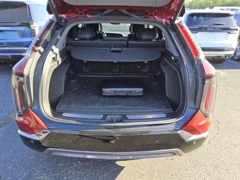 Used 2025 Cadillac Optiq Sport 2 w/ LPO, Floor Liner Package AWD/4WD image 10