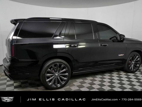 Certified 2025 Cadillac Escalade V AWD/4WD image 2