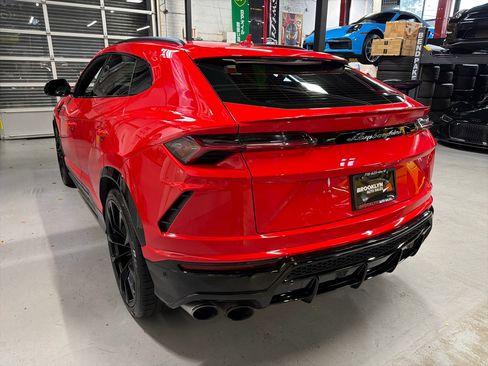 Used 2020 Lamborghini Urus image 7