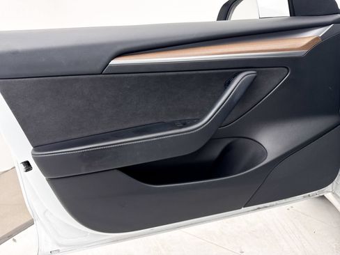 Used 2023 Tesla Model 3 Standard Range RWD image 31