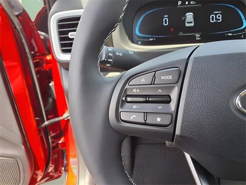 New 2025 Hyundai Venue Limited image 10