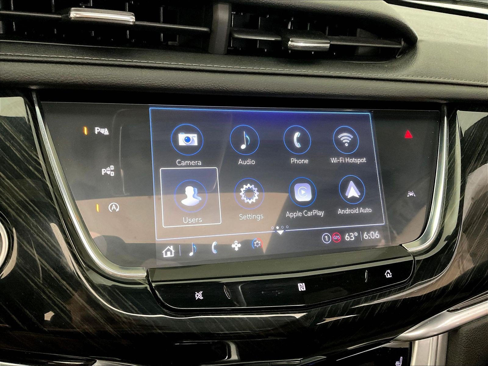 Used 2021 Cadillac XT6 Premium Luxury AWD/4WD image 15