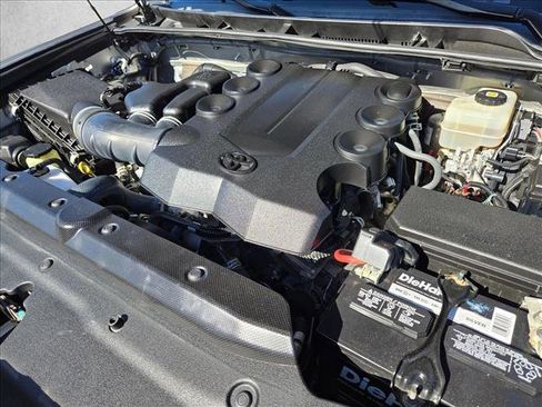 Used 2022 Toyota 4Runner TRD Off-Road Premium image 24