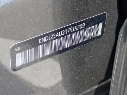 Used 2024 Kia Soul LX w/ Option Group 015 image 16