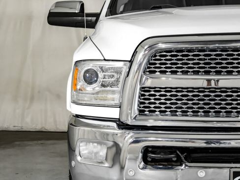 Used 2018 RAM 3500 Laramie w/ Snow Chief Group AWD/4WD image 39