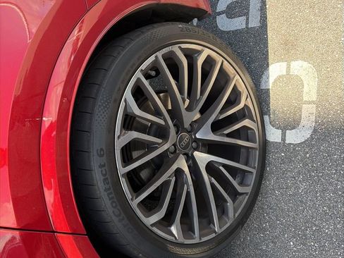 Used 2025 Audi SQ8 Premium Plus w/ 23" Wheel Package image 7