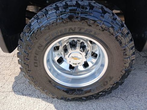 Used 2025 Chevrolet Silverado 3500 High Country w/ Technology Package AWD/4WD image 23