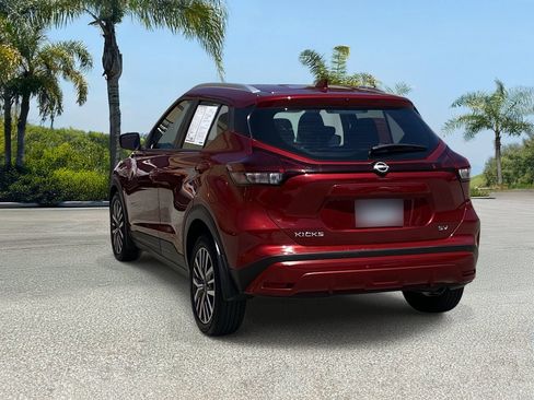 Certified 2023 Nissan Kicks SV FWD image 3