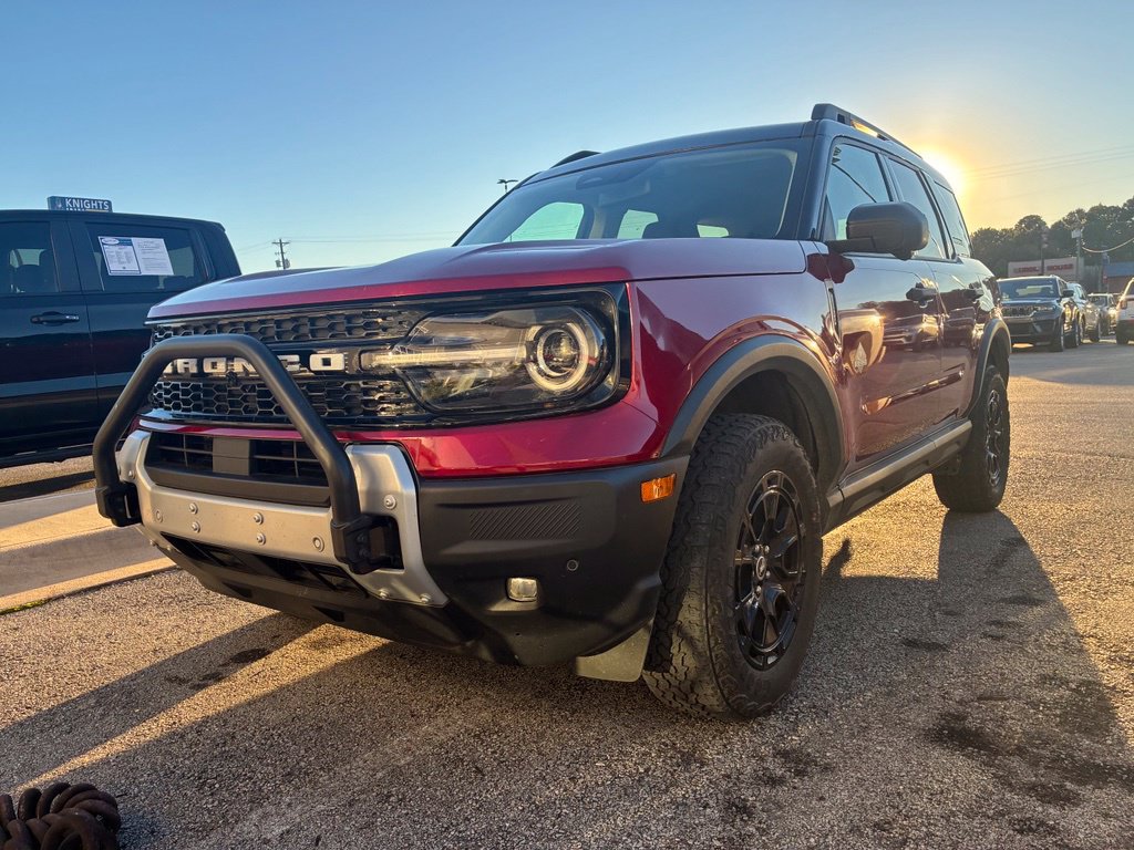 Used 2025 Ford Bronco Sport Outer Banks w/ Sasquatch Outer Banks Package AWD/4WD image 4