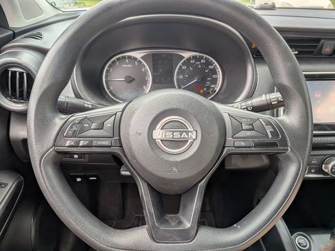 Used 2024 Nissan Kicks S FWD image 15