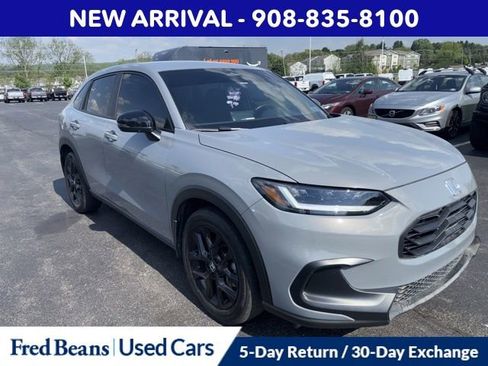 Used 2024 Honda HR-V Sport image 8