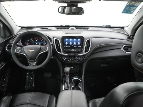 Used 2023 Chevrolet Equinox Premier AWD/4WD image 13