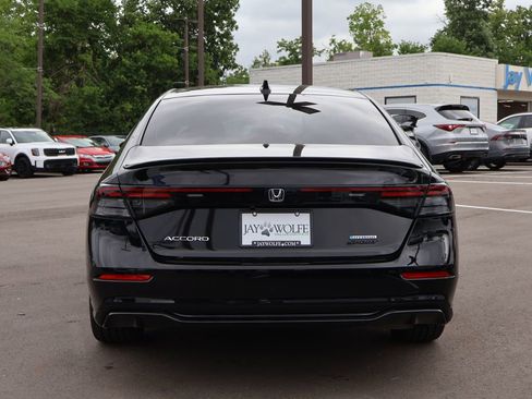 Used 2024 Honda Accord Sport image 6