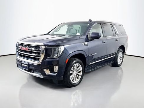 Used 2023 GMC Yukon SLT AWD/4WD image 3
