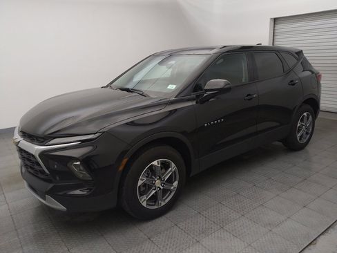 Used 2024 Chevrolet Blazer LT w/ Driver Confidence Package FWD image 2