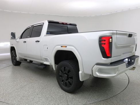 Used 2024 GMC Sierra 2500 Denali w/ Denali Reserve Package AWD/4WD image 5