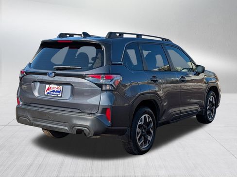 Used 2025 Subaru Forester Premium AWD/4WD image 7
