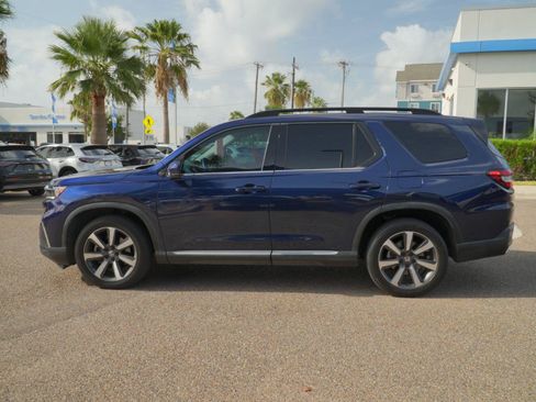 Used 2023 Honda Pilot Touring image 15