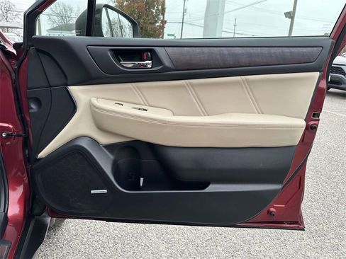 Used 2019 Subaru Outback 2.5i Limited w/ Popular Package #2 image 12