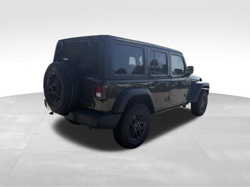 Used 2024 Jeep Wrangler Unlimited Sport AWD/4WD image 4
