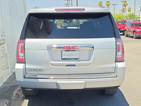 Used 2018 GMC Yukon Denali w/ Open Road Package AWD/4WD image 6