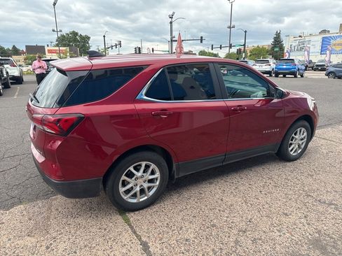 Used 2024 Chevrolet Equinox LT image 8