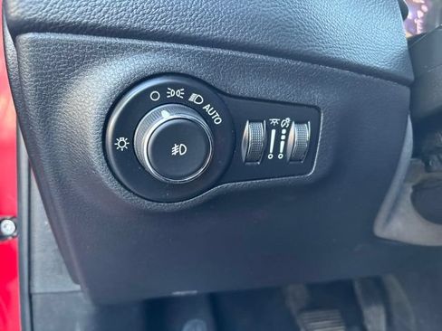 Used 2019 Jeep Compass Limited AWD/4WD image 29