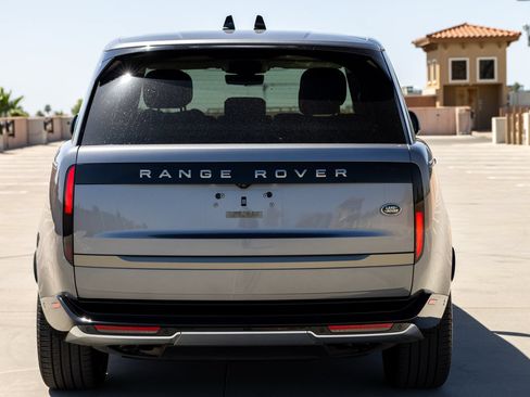 Used 2023 Land Rover Range Rover SE AWD/4WD image 13