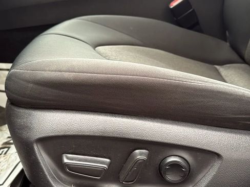 Used 2020 Toyota Camry LE image 13