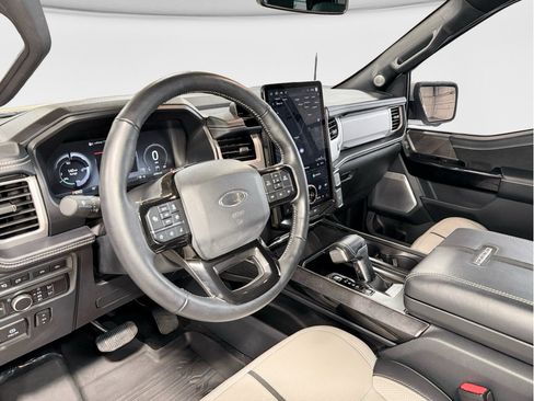 Used 2022 Ford F150 Lightning Platinum AWD/4WD image 20