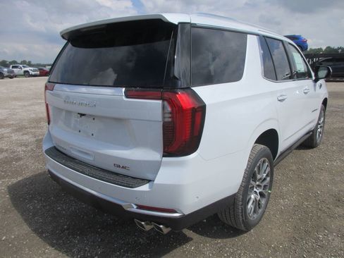New 2026 GMC Yukon Denali w/ Sun & Power Step Package AWD/4WD image 4