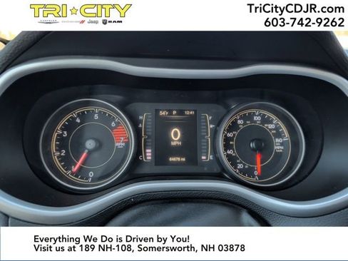 Used 2018 Jeep Cherokee Latitude Plus w/ Cold Weather Group image 21