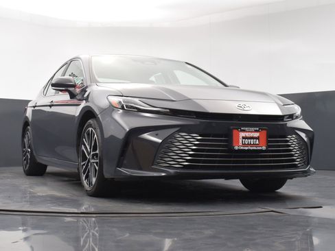 Used 2025 Toyota Camry XLE w/ Premium Plus Package AWD/4WD image 37