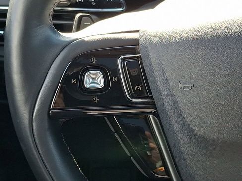 Used 2022 Lincoln Corsair AWD w/ Premium Package image 24