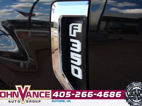Used 2022 Ford F350 Platinum image 6