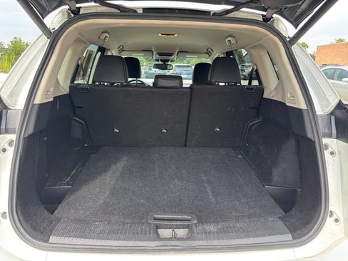 Used 2026 Nissan Rogue SL AWD/4WD image 33