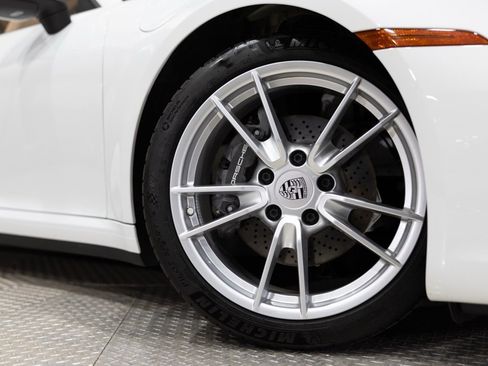 Used 2024 Porsche 911 Carrera image 7