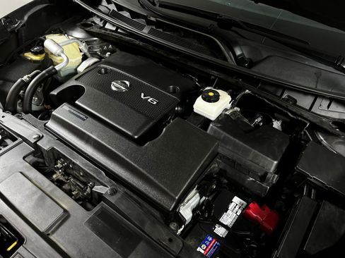 Used 2019 Nissan Murano Platinum w/ Cargo Package image 11