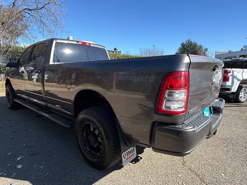 Used 2024 RAM 3500 Big Horn w/ Sport Appearance Package image 6