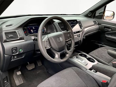Used 2022 Honda Pilot Sport image 14